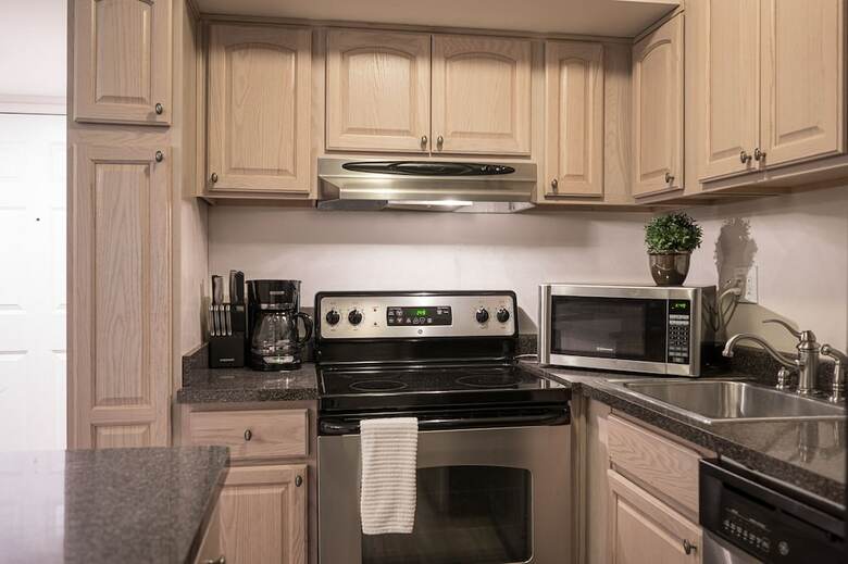 Stay Together Suites 2bd-2ba Apartment