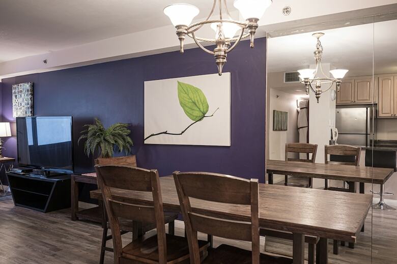 Stay Together Suites 2bd-2ba Apartment