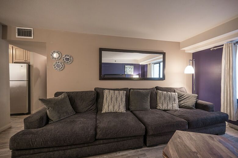 Stay Together Suites 2bd-2ba Apartment