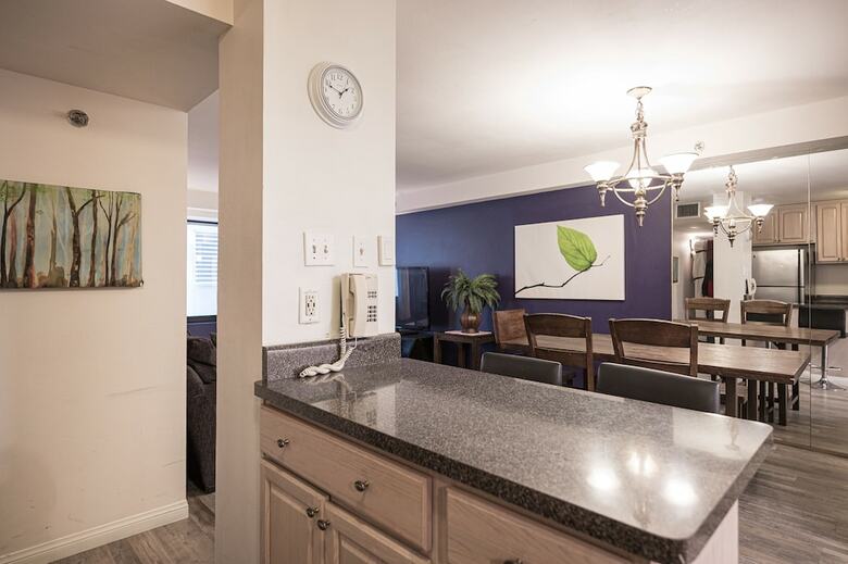 Stay Together Suites 2bd-2ba Apartment