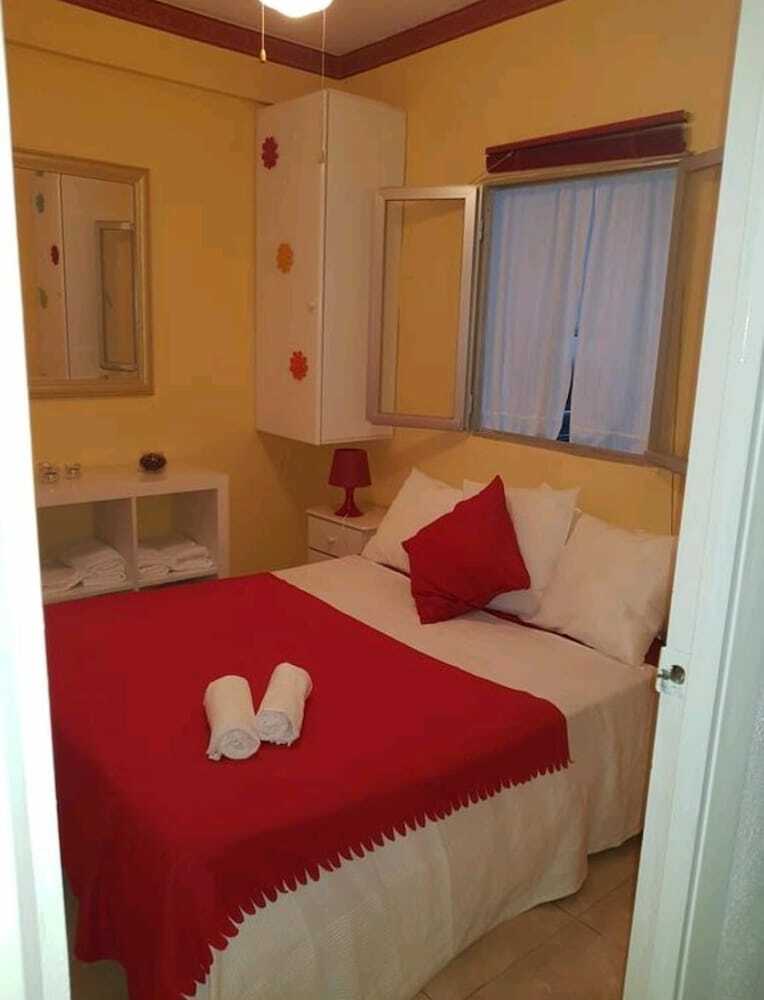 Apartamentos Carihuela Calle Andalus