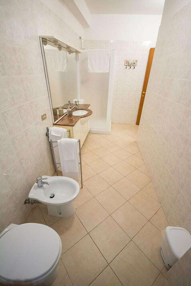 Hotel Suites And Apartment