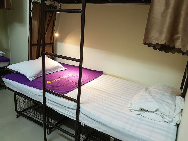 Hostal Backpack Abode Hostel