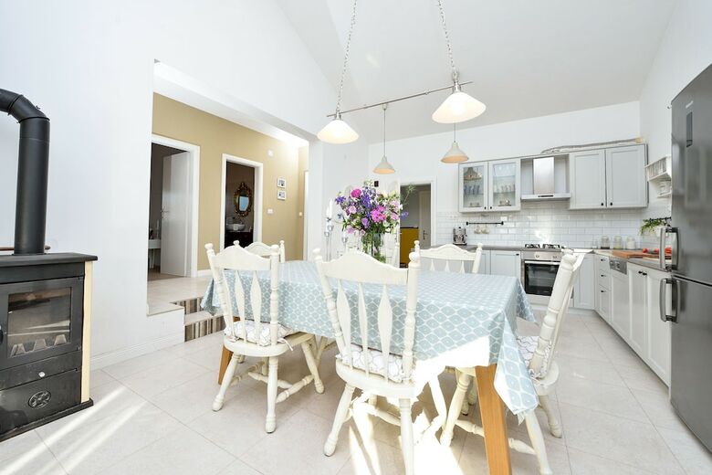 Villa Apartments Levante