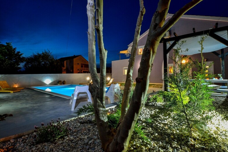 Villa Apartments Levante