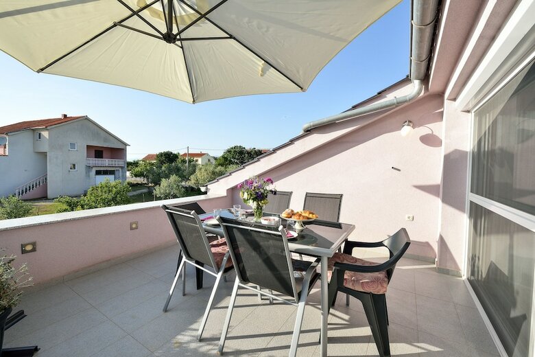 Villa Apartments Levante
