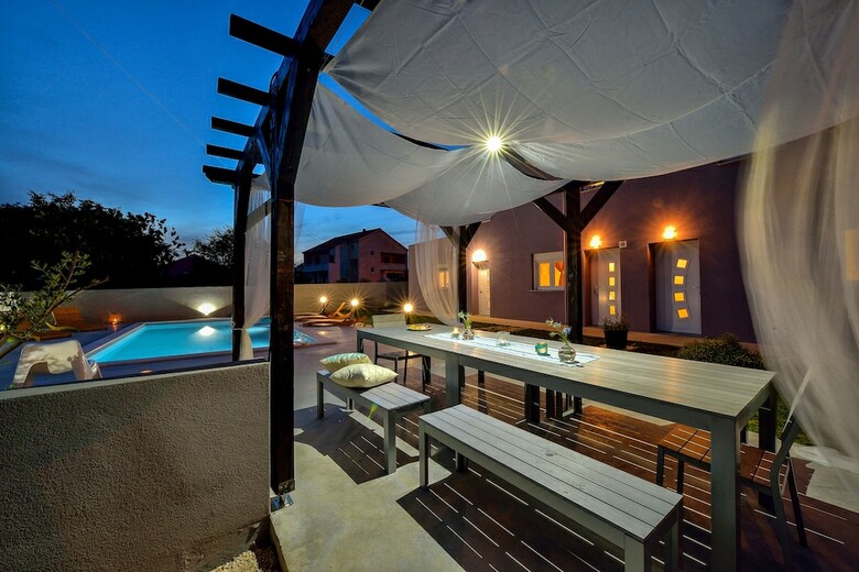 Villa Apartments Levante