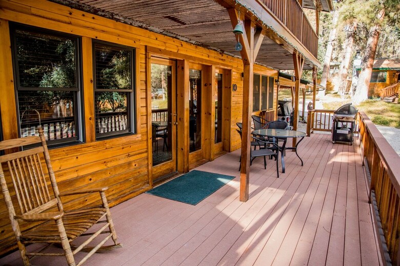 Posada Ruidoso Lodge Cabins
