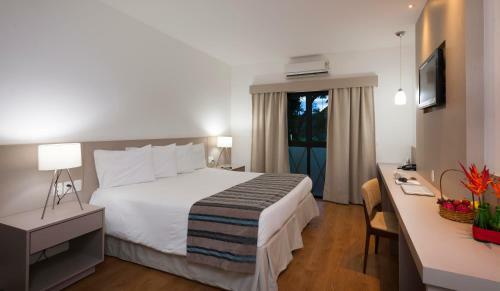 Flamboyant Hotel & Convention