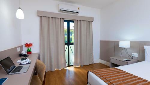 Flamboyant Hotel & Convention