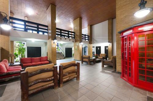 Flamboyant Hotel & Convention