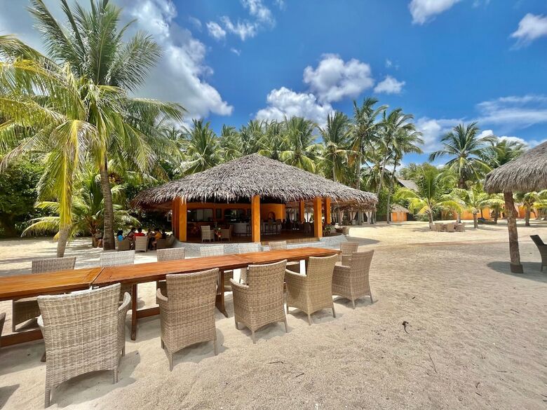 Hotel Coco Grove Beach Resort
