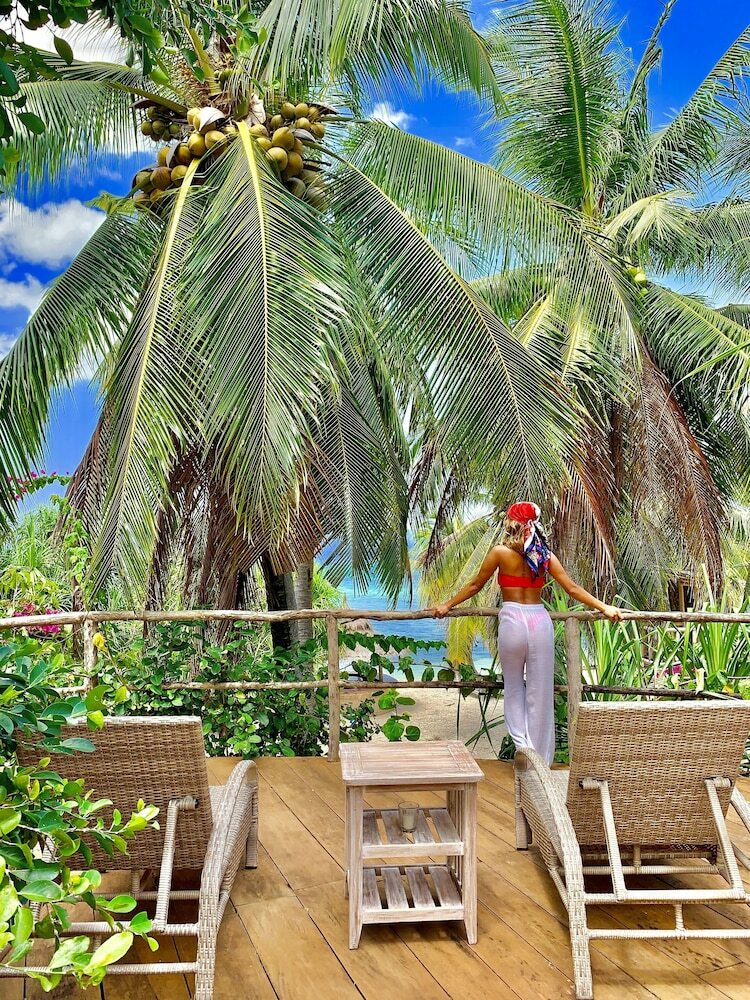 Hotel Coco Grove Beach Resort