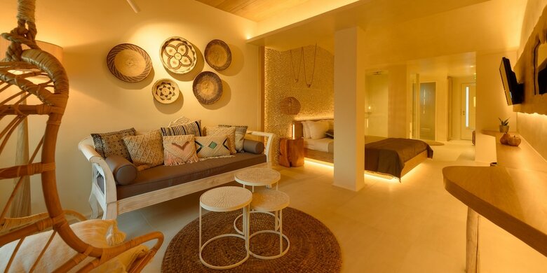 Bed & Breakfast Divelia East