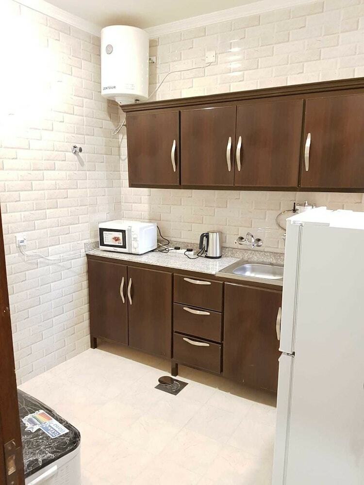Hotel Magic Suites Al Mahboula