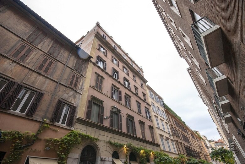 Condotti Apartment