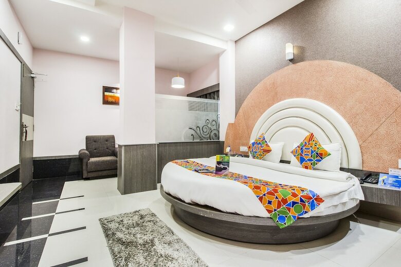 Fabhotel Anmol's Classic Napier Town