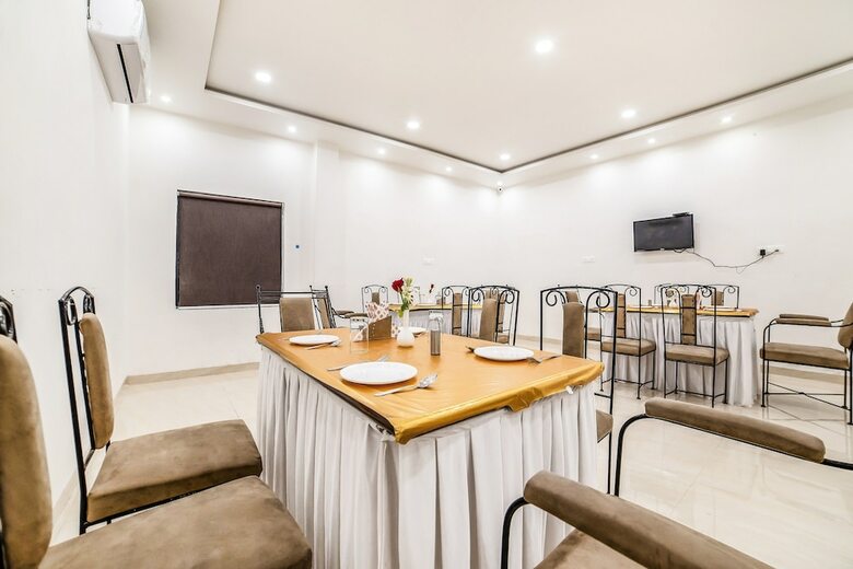 Fabhotel The Leaf Aurangabad Airport