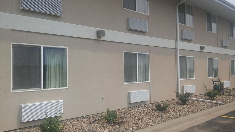 Hotel Bilmar Inn & Suites Dell Rapids