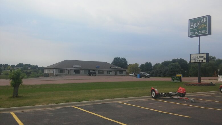Hotel Bilmar Inn & Suites Dell Rapids