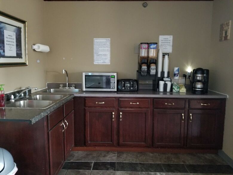 Hotel Bilmar Inn & Suites Dell Rapids