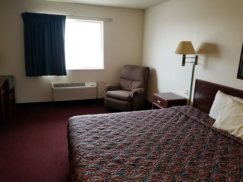 Hotel Bilmar Inn & Suites Dell Rapids