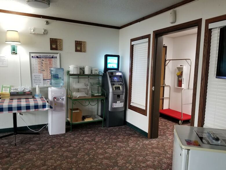 Hotel Bilmar Inn & Suites Dell Rapids