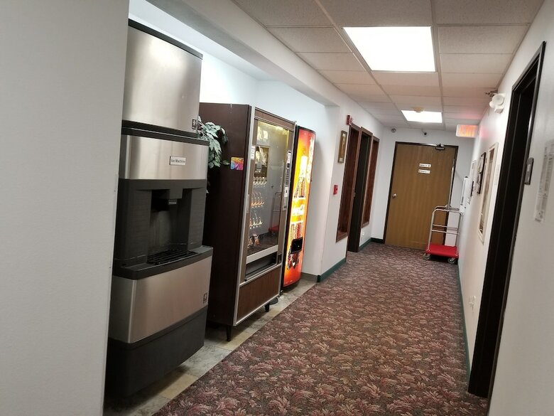 Hotel Bilmar Inn & Suites Dell Rapids