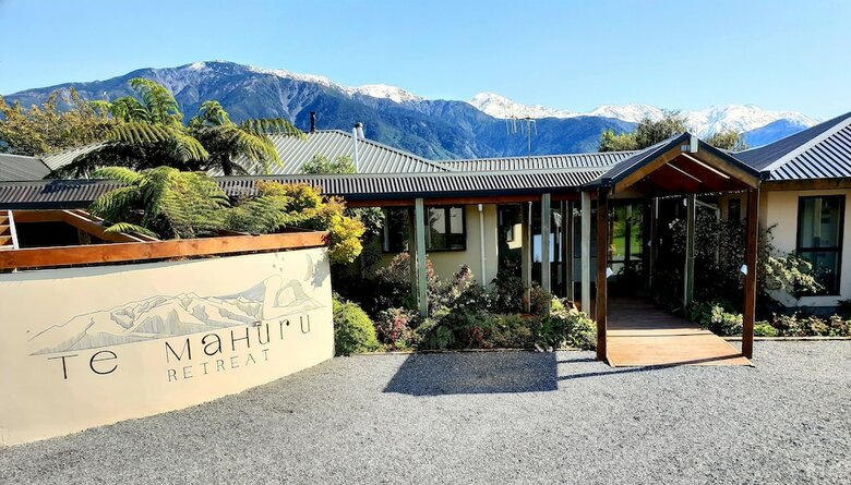 Bed & Breakfast Te Mahuru Retreat