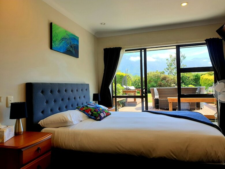 Bed & Breakfast Te Mahuru Retreat
