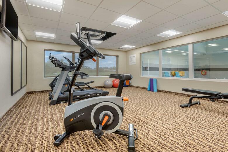 Hotel Comfort Inn & Suites