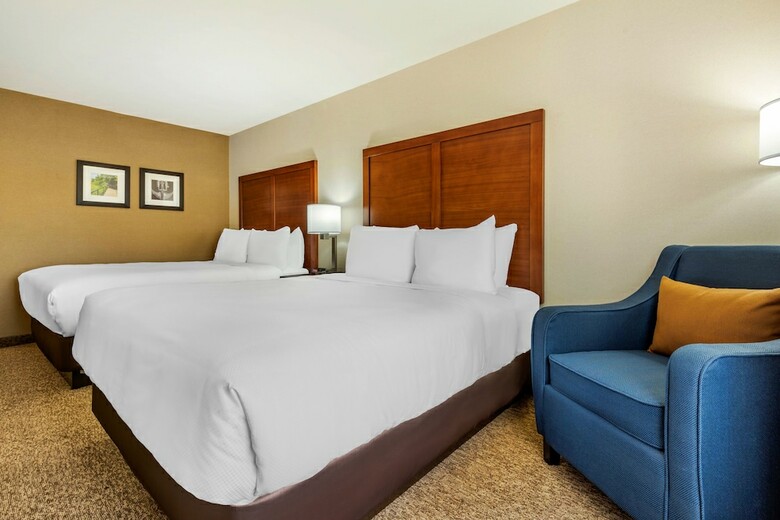Hotel Comfort Inn & Suites