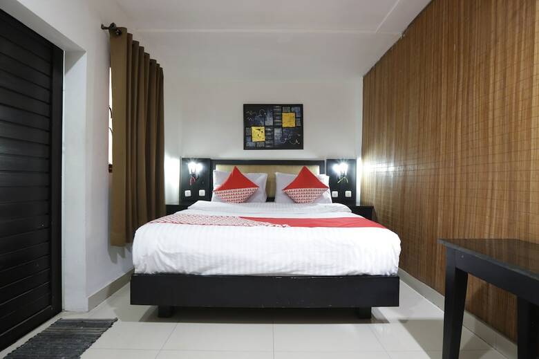 Oyo 161 Dc Hotel Utan Kayu