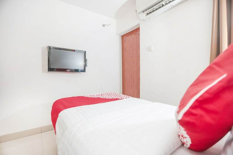 Oyo 161 Dc Hotel Utan Kayu