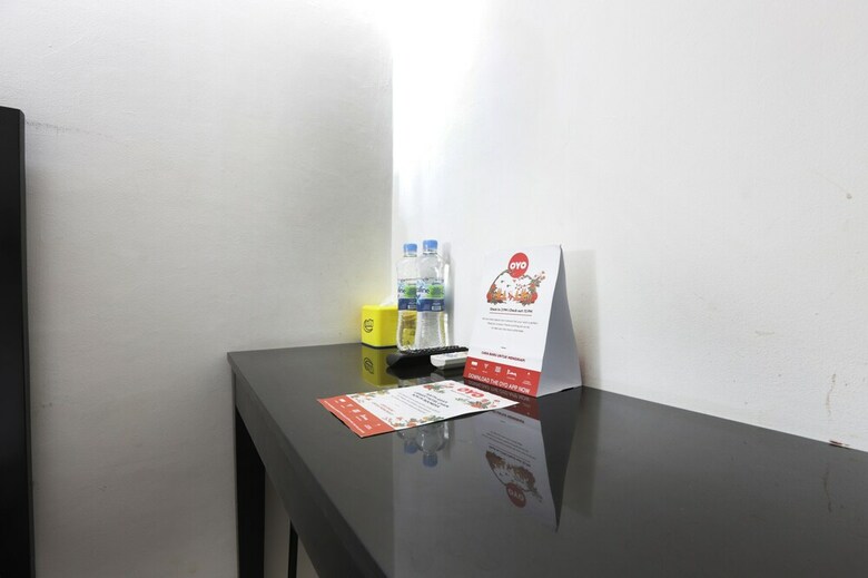 Oyo 161 Dc Hotel Utan Kayu