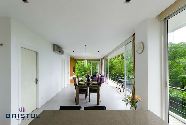 Natural Sea View 2 Bedrooms Apartment