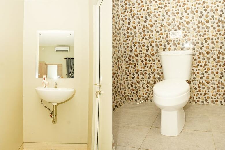 Hotel Oyo 185 Roriz House