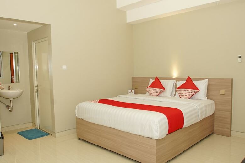 Hotel Oyo 185 Roriz House