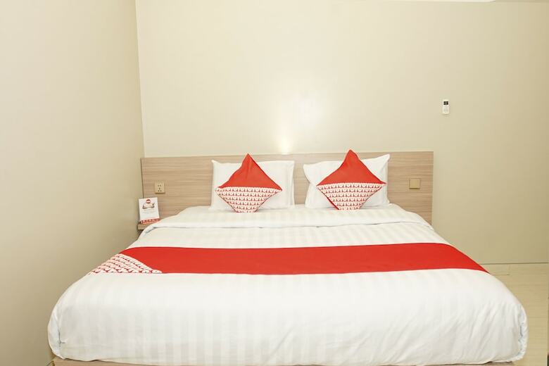 Hotel Oyo 185 Roriz House