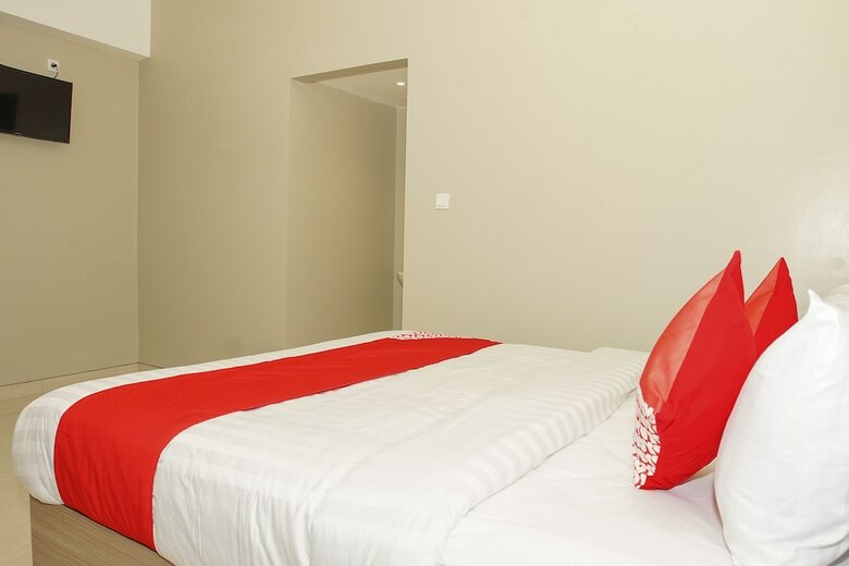 Hotel Oyo 185 Roriz House