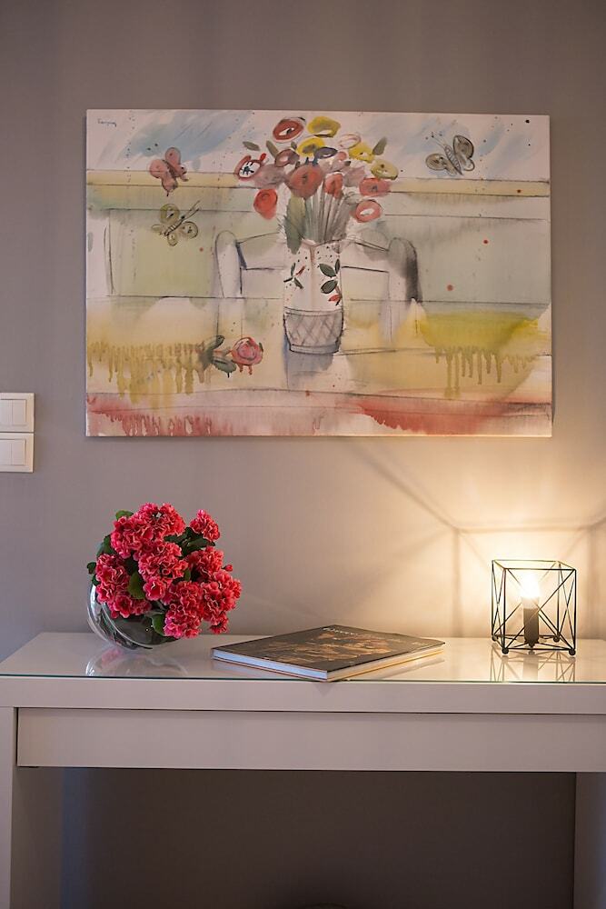 Beautiful Apartment In Glyfada Center