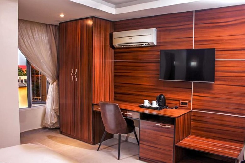 Joshesther Olive Hotel