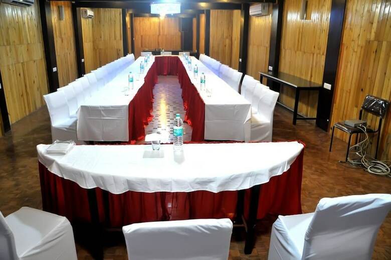 Hotel Mount Castle Resort