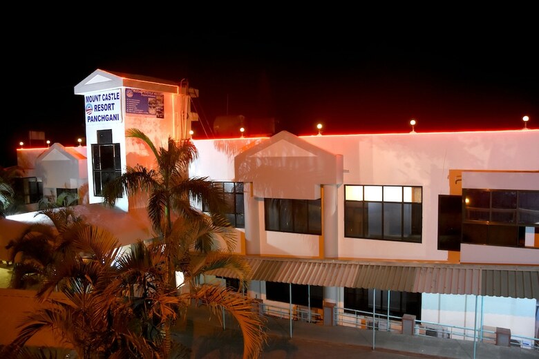 Hotel Mount Castle Resort