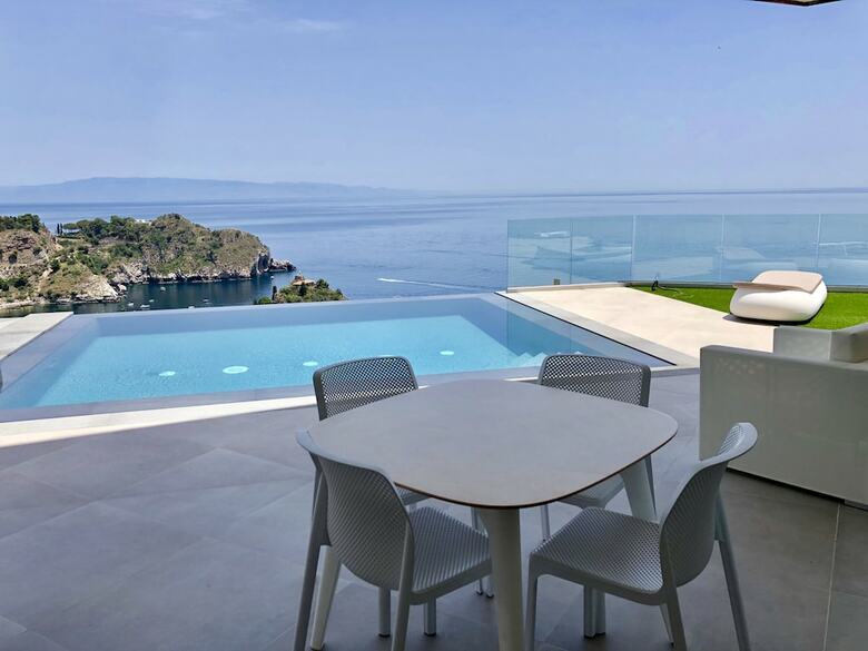 Residencia Isola Bella Infinity Suites