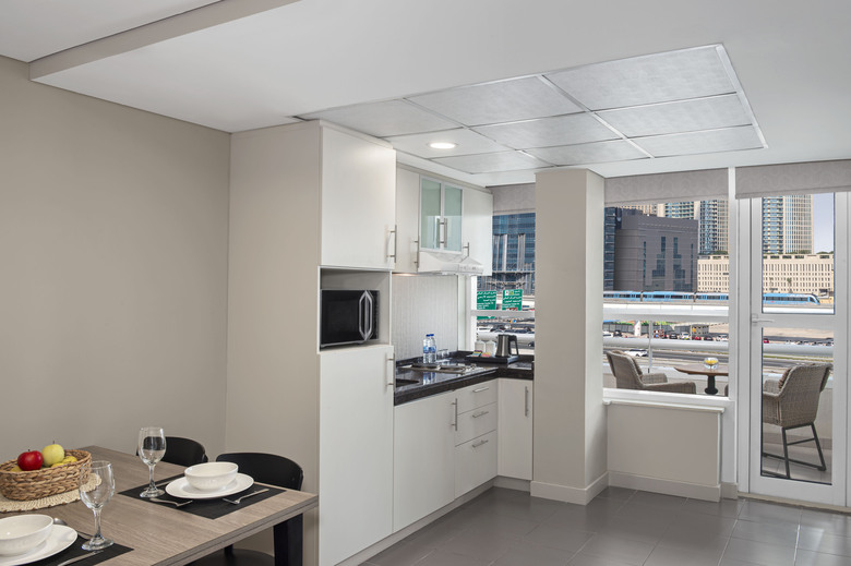 Leva Hotel And Suites, Mazaya Centre