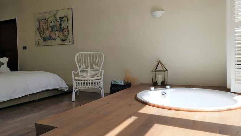 Bed & Breakfast Aroundthetree Hermitage Manor