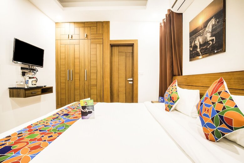 Fabhotel Nstay 32