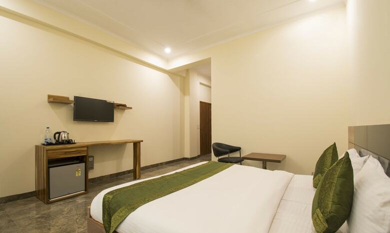 Hotel Treebo Trend Corporate 32,medicity