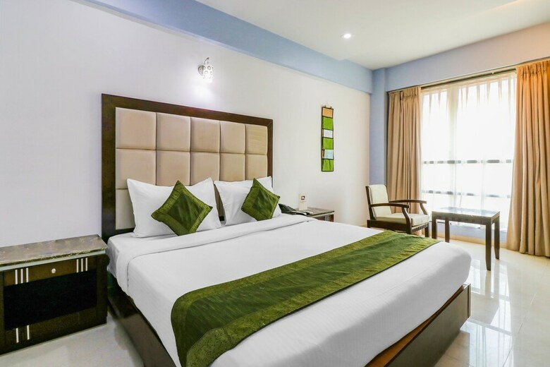 Treebo Trend Hotel Parker